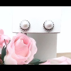 Freshwater Pearl Studs w/Rope Bezel, Brand New👰🏼